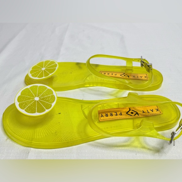 Katy Perry The Geli Yellow Lemon Fruit Scented Jelly Flat Ankle Strap Sandals 8 - Picture 5 of 6
